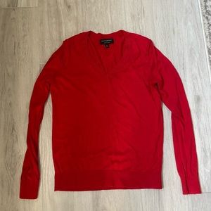 Banana republic sweater size medium m red v neck